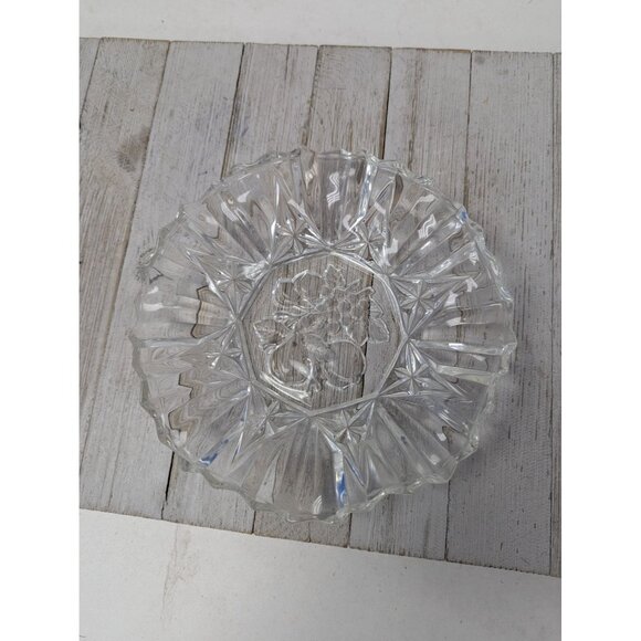 Vintage Federal Glass Pioneer Fluted Fruit Serving Bowl Scalloped Edge - Picture 2 of 6